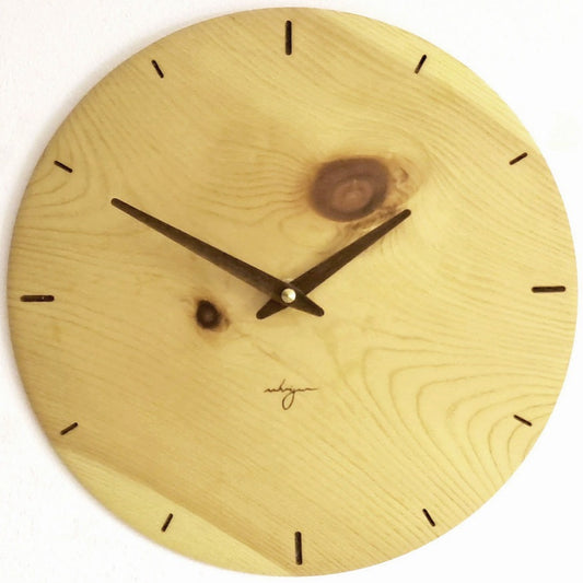 Wanduhr Zirbe Massivholz - ca. 20 - 25,5 cm