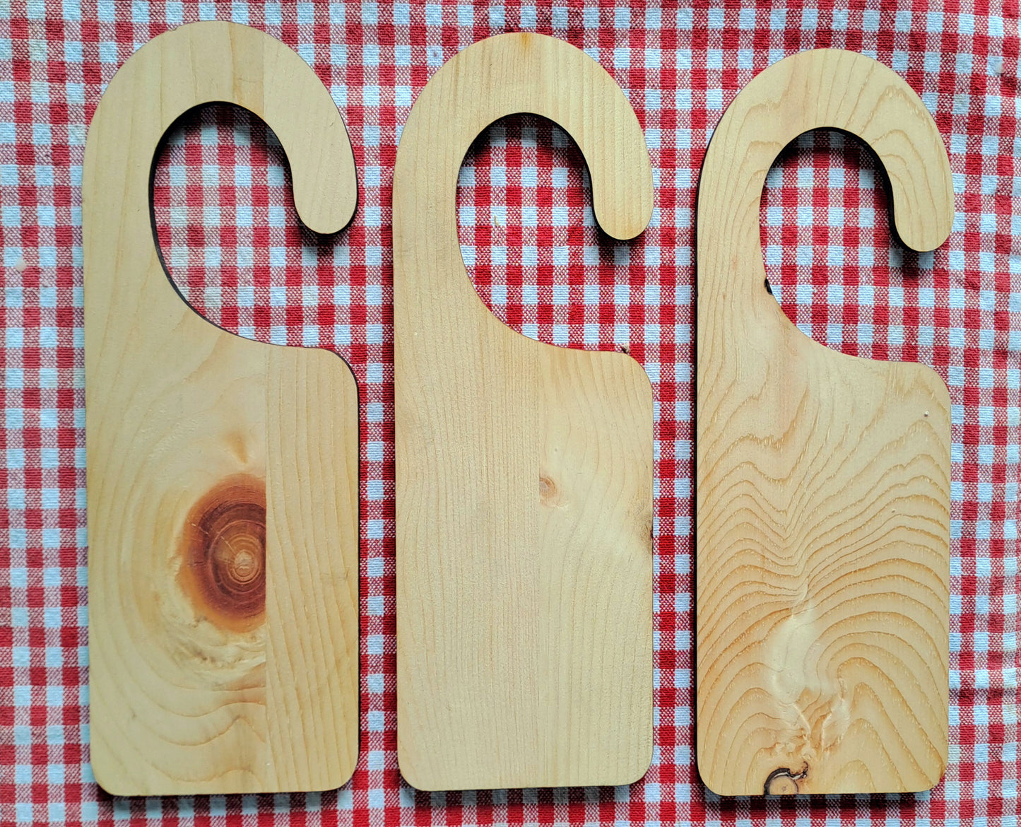 Türanhänger aus Holz