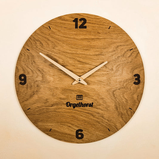 Holz Wanduhr Eiche mit Gravur